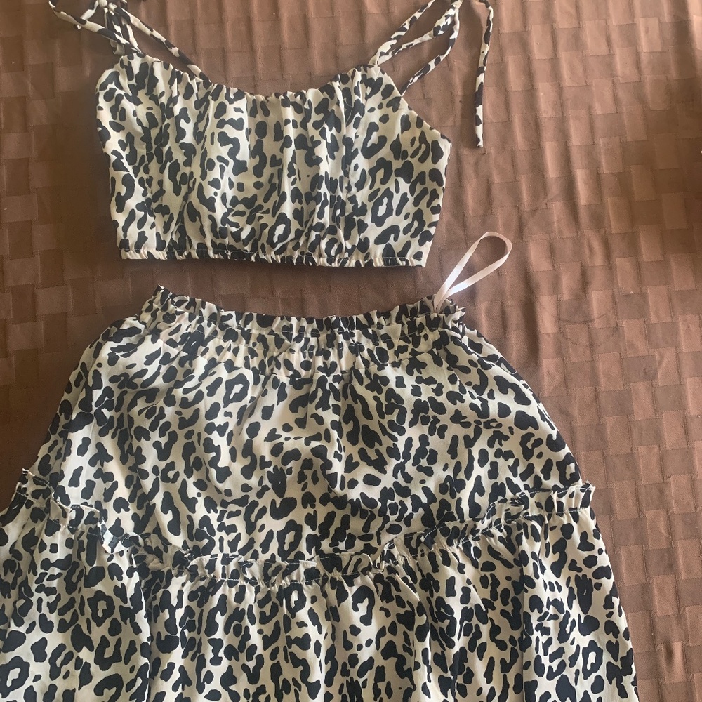 Leopard skirt set
